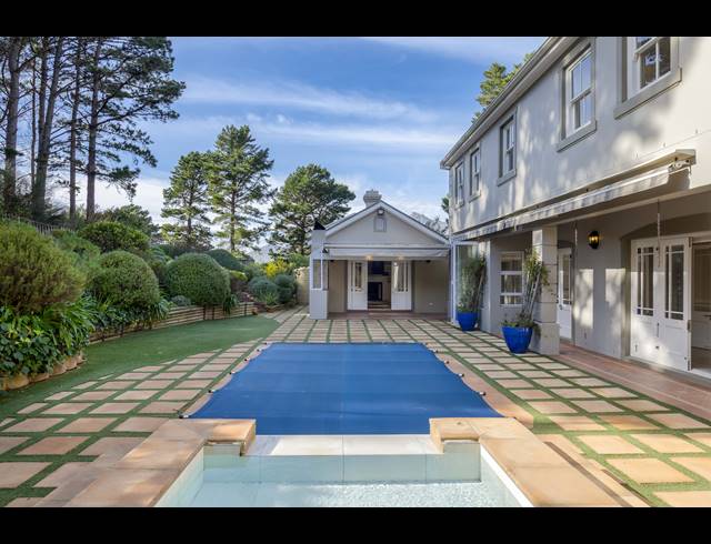 5 BEDROOM HOUSE TO LET IN RUYTEPLAATS